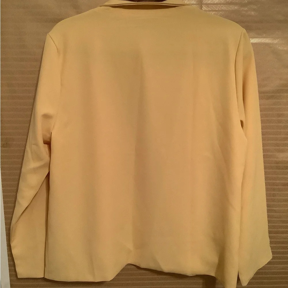 ~YELLOW BLAZER~2025 FASHION COLOR~LINED~LG - Picture 2 of 5